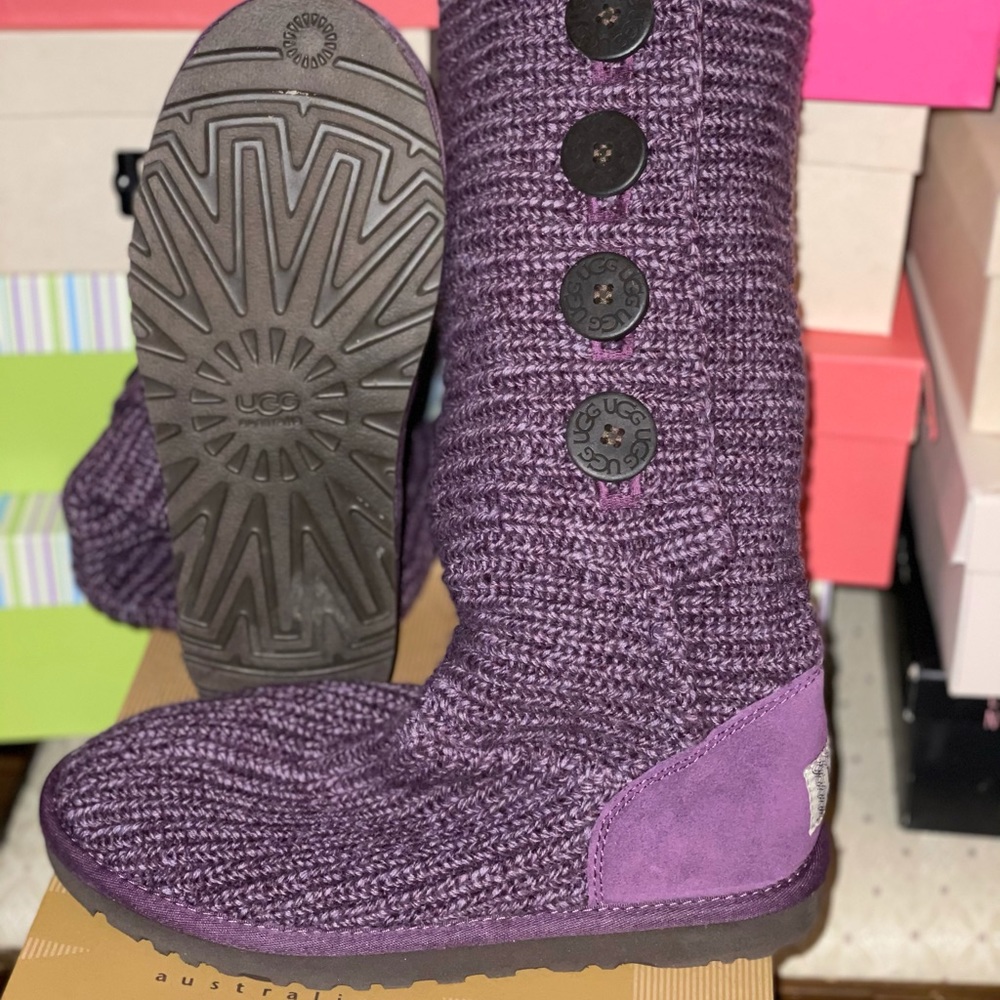UGG Australia Classic Tall Cardy Boot W size 8